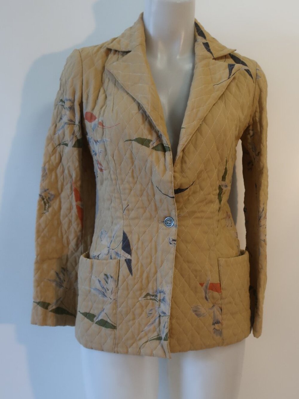 Womens Judy Hornby London (Item- 161) Tan Grey Vintage Floral Quilted Jacket 6
